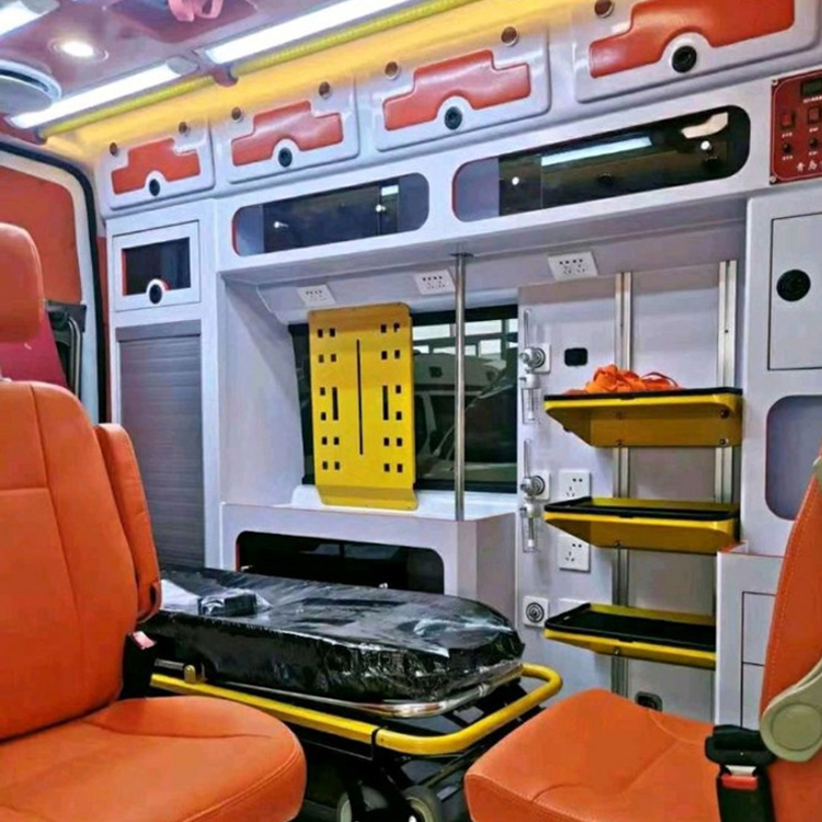 万山长途救护车护送病人租赁价格