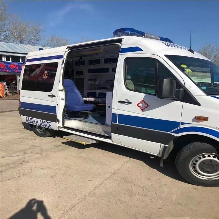 万山私人长途救护车出租转院回家
